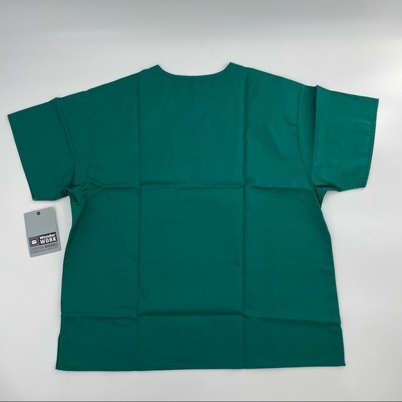 NWT Wonderwink Pro Scrub Top in Hunter Green Size M - Picture 7 of 8